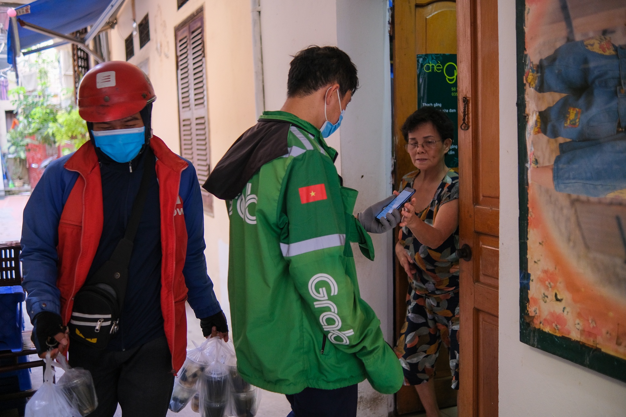 quán chè Hà Nội đắt khách ngày nắng ảnh 5 quan che Ha Noi dat khach ngay nang anh 5