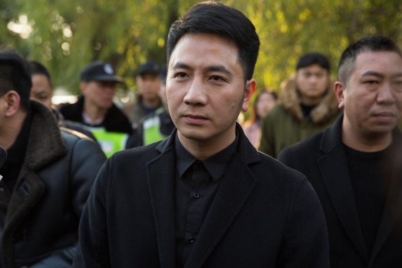 Bi khinh miet vi lap gia dinh moi sau khi vo con qua doi hinh anh