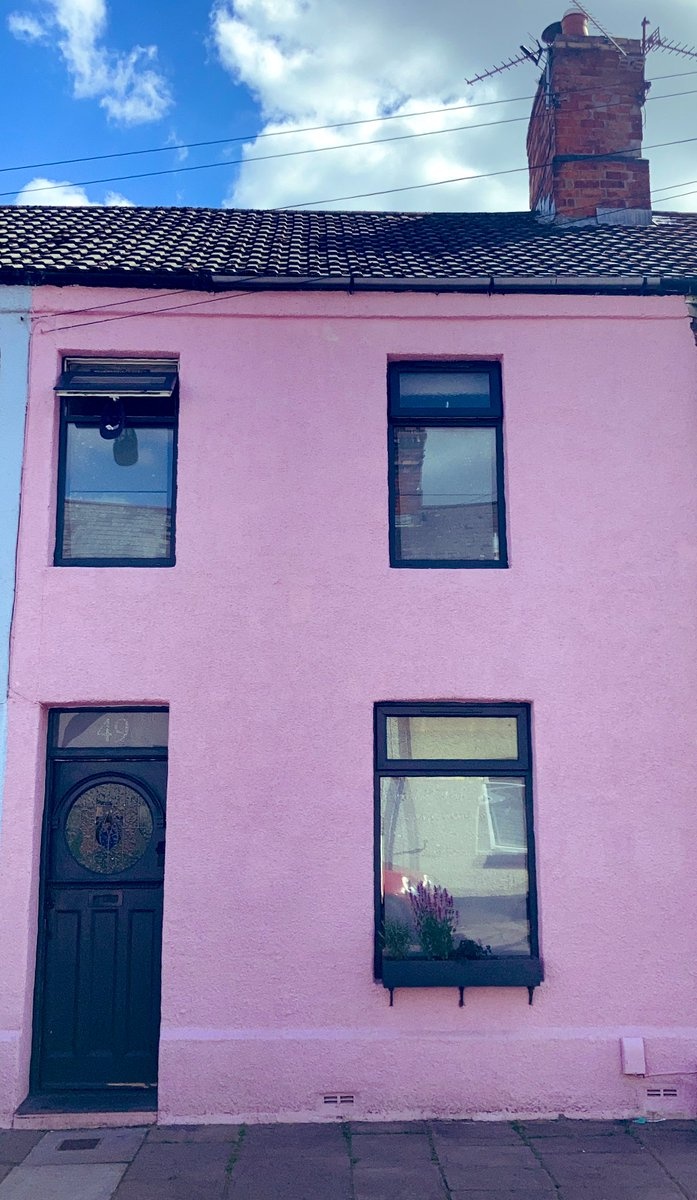 ngôi nhà màu hồng nổi tiếng ảnh 2 ngoi nha mau hong noi tieng anh 2