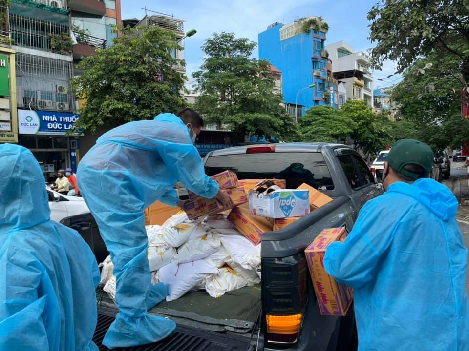 ông chủ làm tài xế thiện nguyện ảnh 4 ong chu lam tai xe thien nguyen anh 4