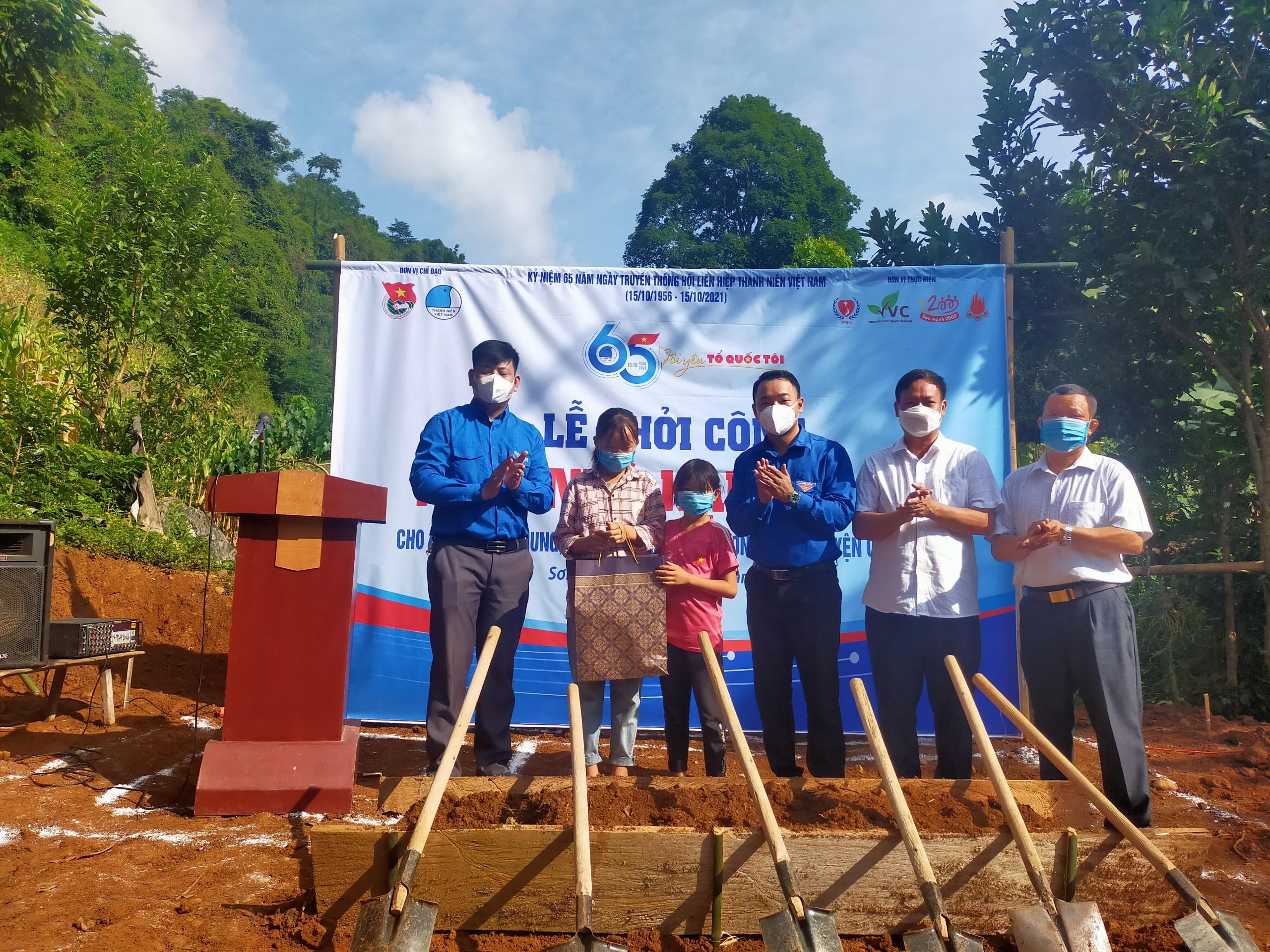 khoi cong nha hanh phuc cho hoc sinh ngheo anh 3