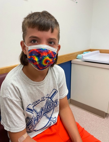 tinh nguyen vien thu vaccine Covid-19 anh 1