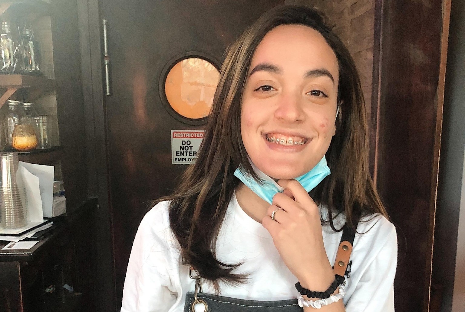 Nu phuc vu My duoc khach la tip 1.000 USD hinh anh