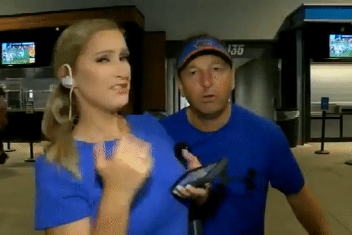 Nu phong vien My bi dung cham co the tren song truyen hinh hinh anh