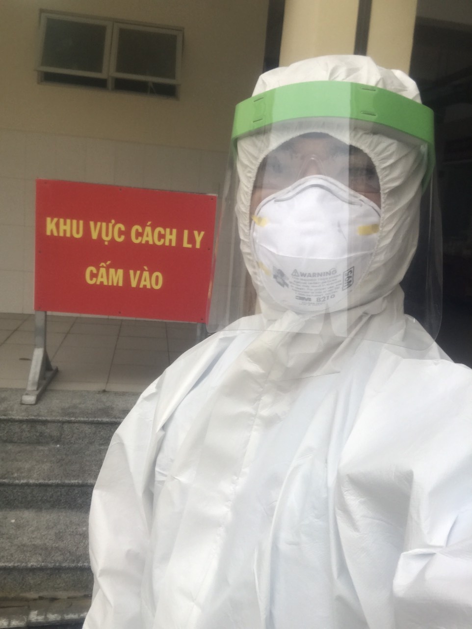 bac si o benh vien da chien anh 3