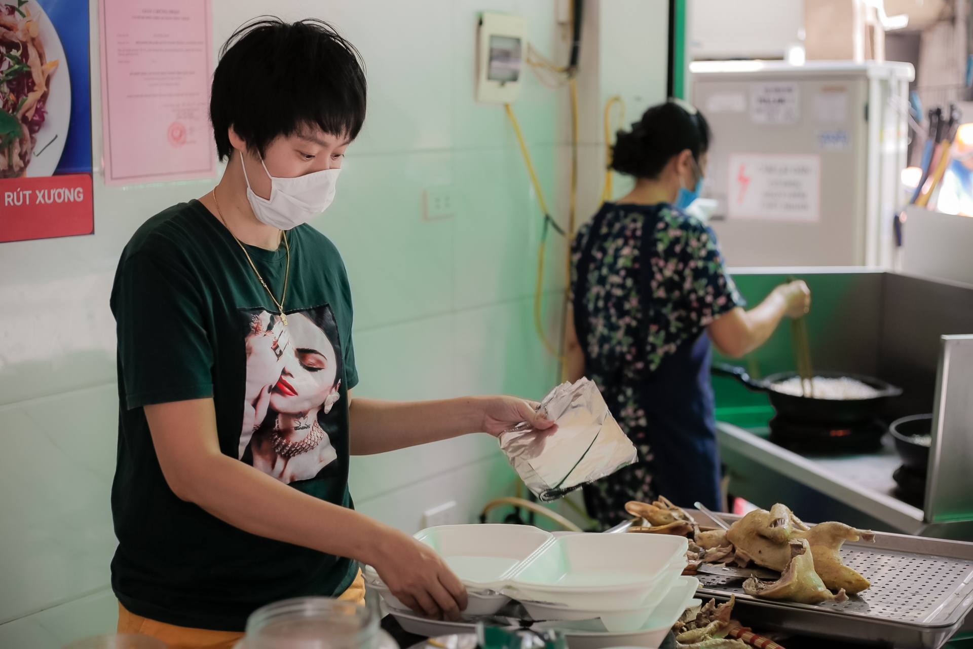 hang quan pho co ban tro lai anh 3