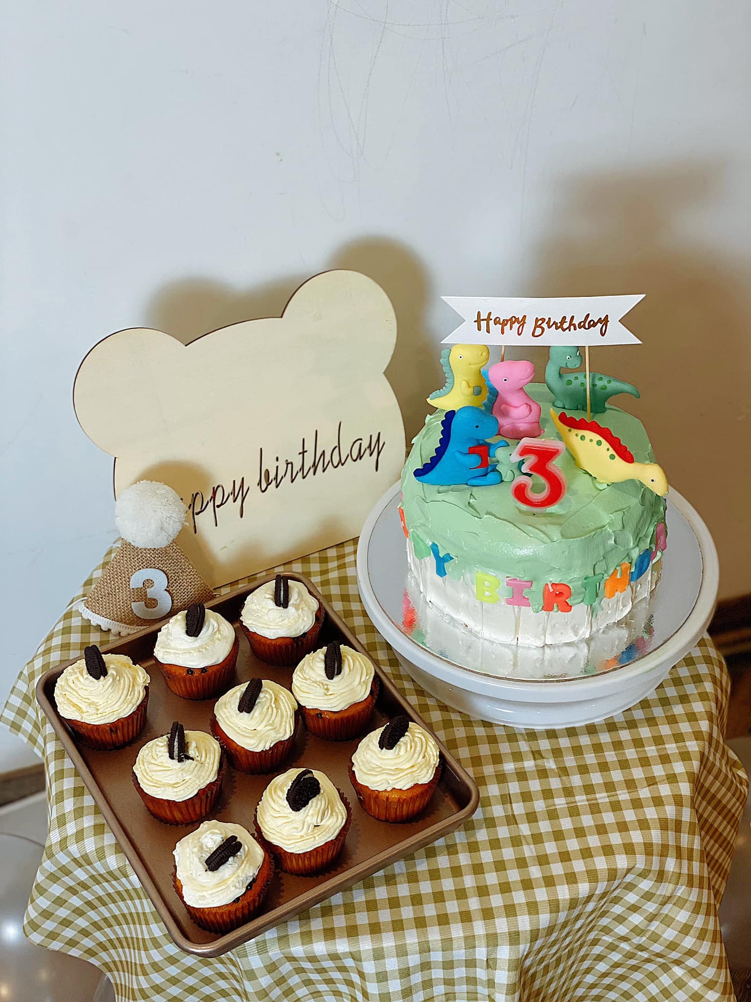 hoc nau an khi o nha gian cach anh 2