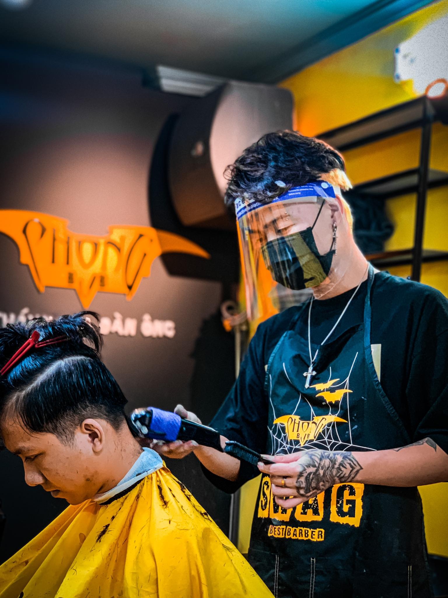 vui mung khi duoc di lam sau gian cach anh 1