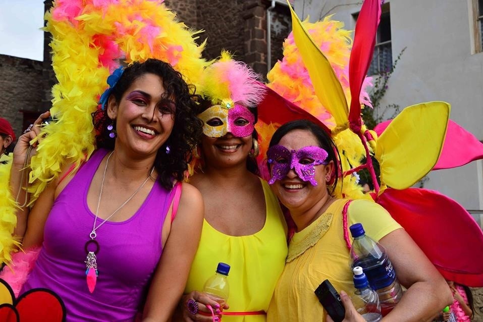 Noi Covid-19 chua cham toi hinh anh