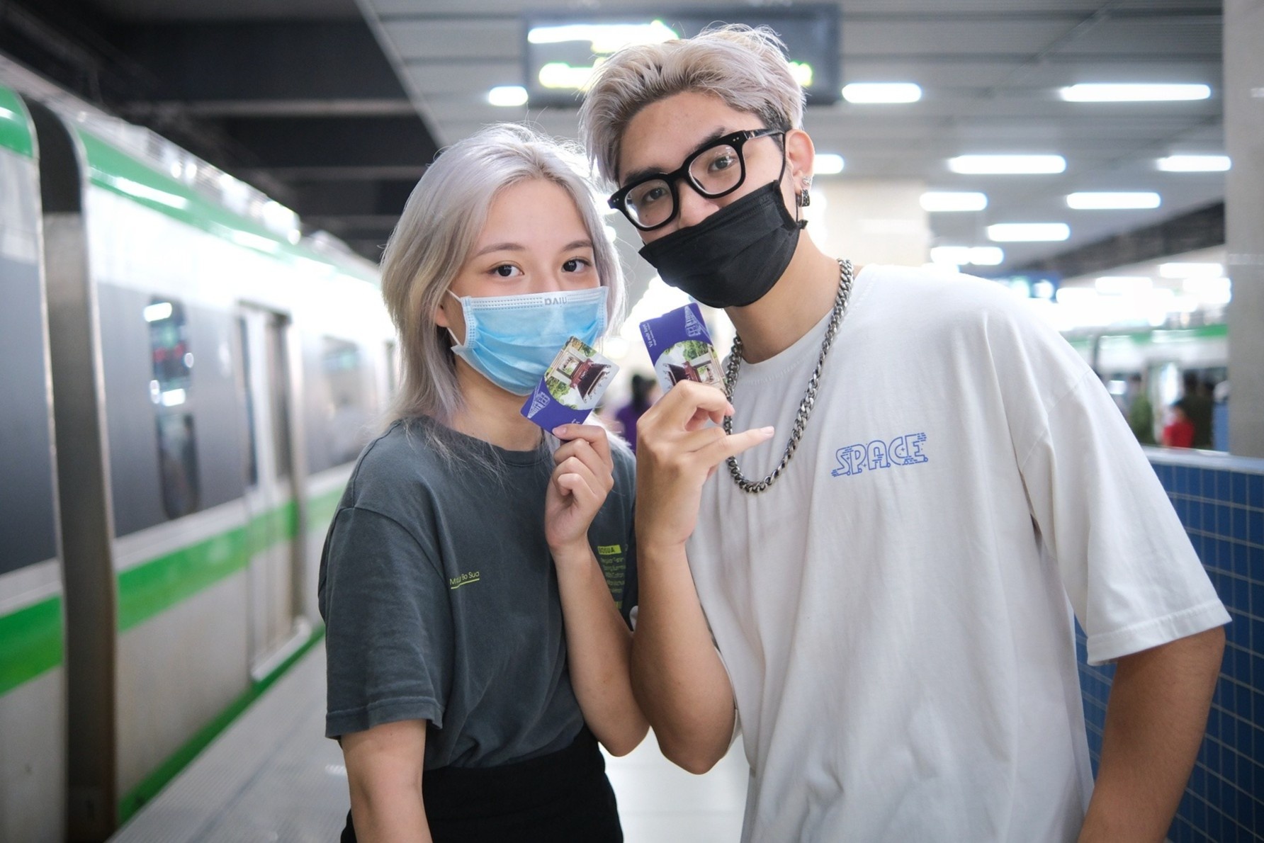 Gioi tre di thu tau Cat Linh - Ha Dong: 'Sach, dep, nhieu goc song ao' hinh anh