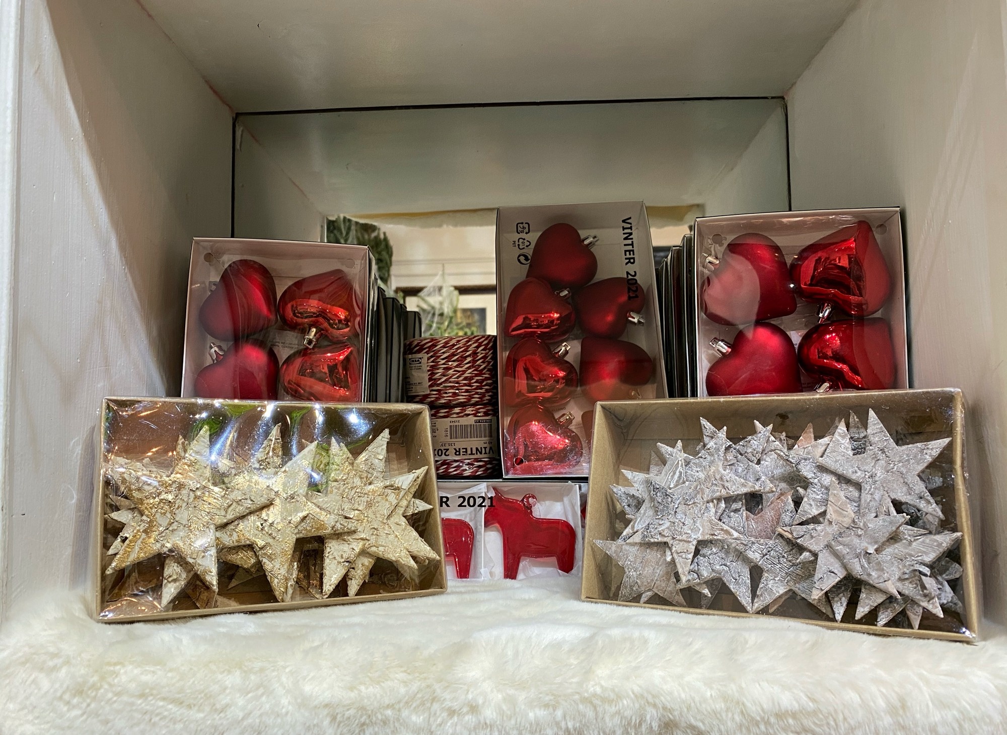 chi trăm triệu mua cây thông Noel ảnh 3 chi tram trieu mua cay thong Noel anh 3