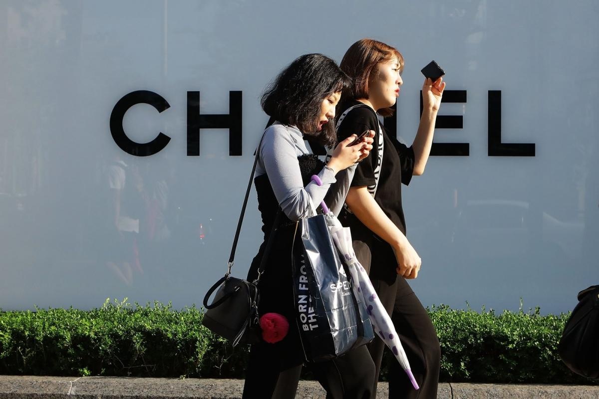 gioi tre Han mua do xa xi anh 1