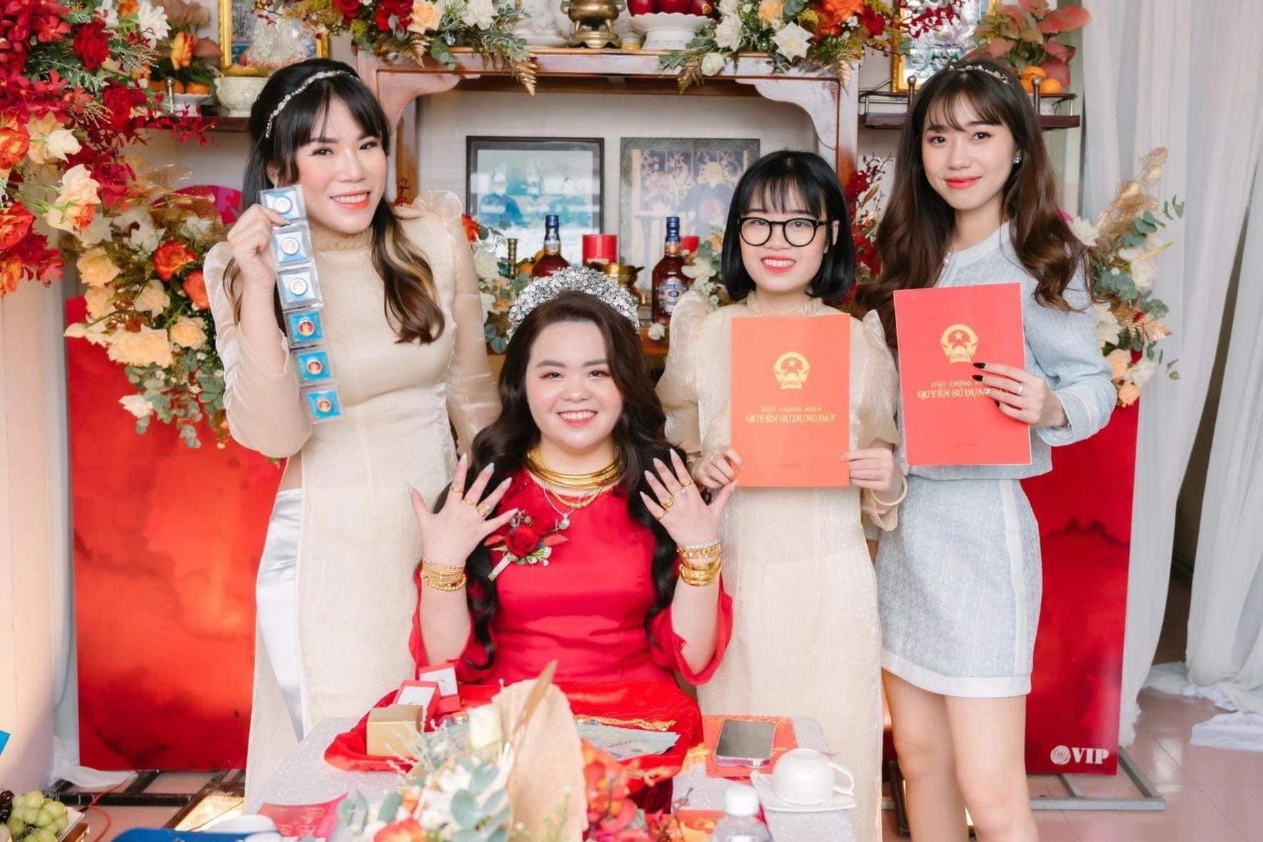 Co dau duoc tang nha, vang, kim cuong tri gia 13 ty khi lay chong hinh anh