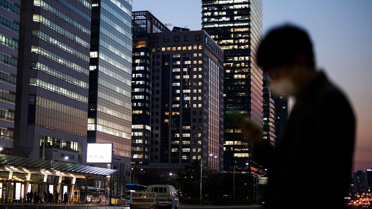 nguoi Han Quoc bo pho ve que anh 2