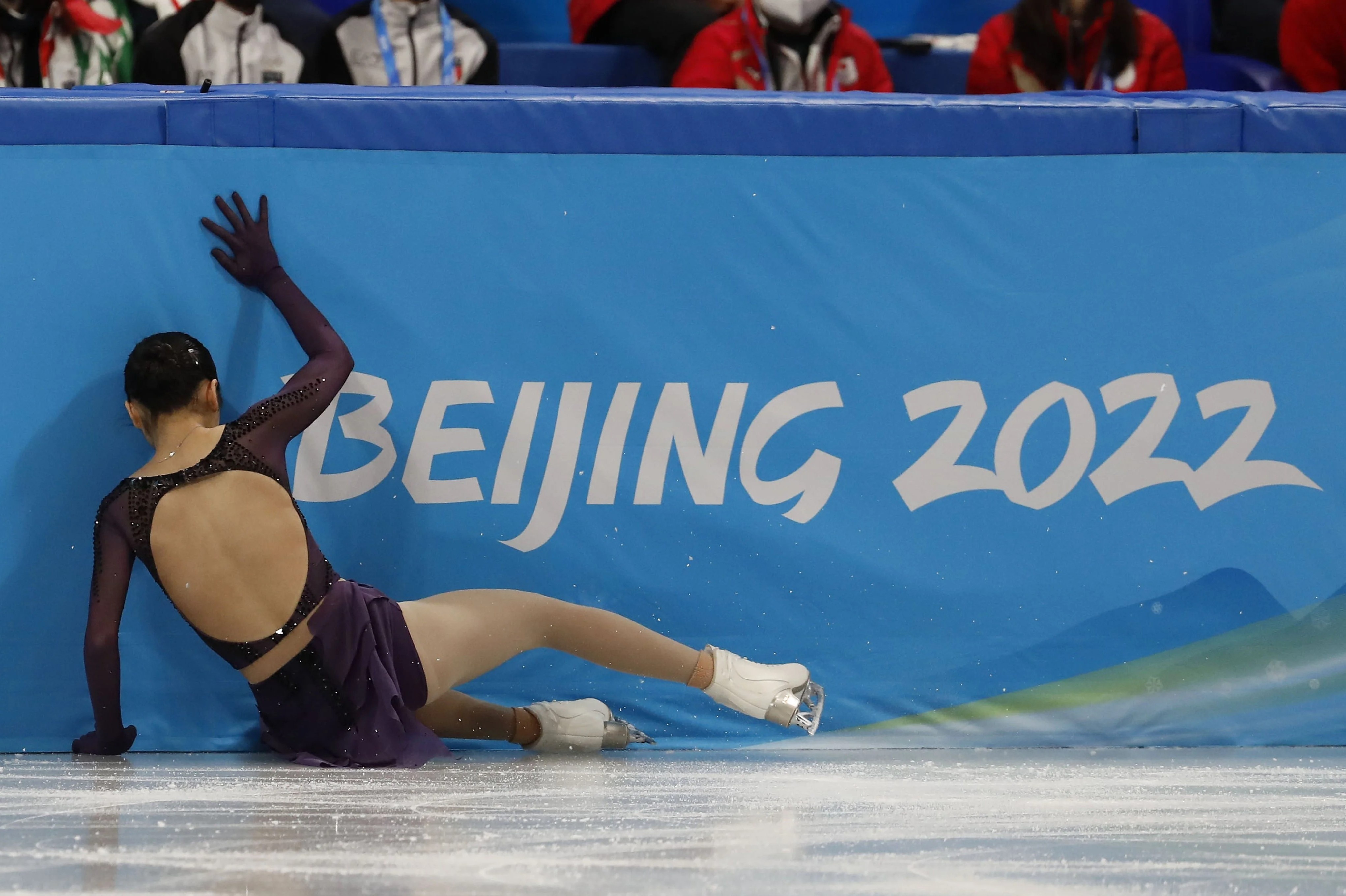 2.000 tai khoan mang Trung Quoc bi cam vi chui boi VDV Olympic hinh anh
