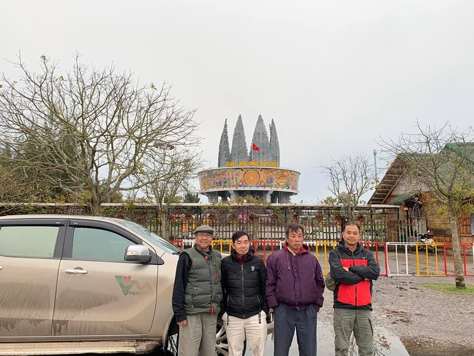 nhom ban U70 di phuot anh 2