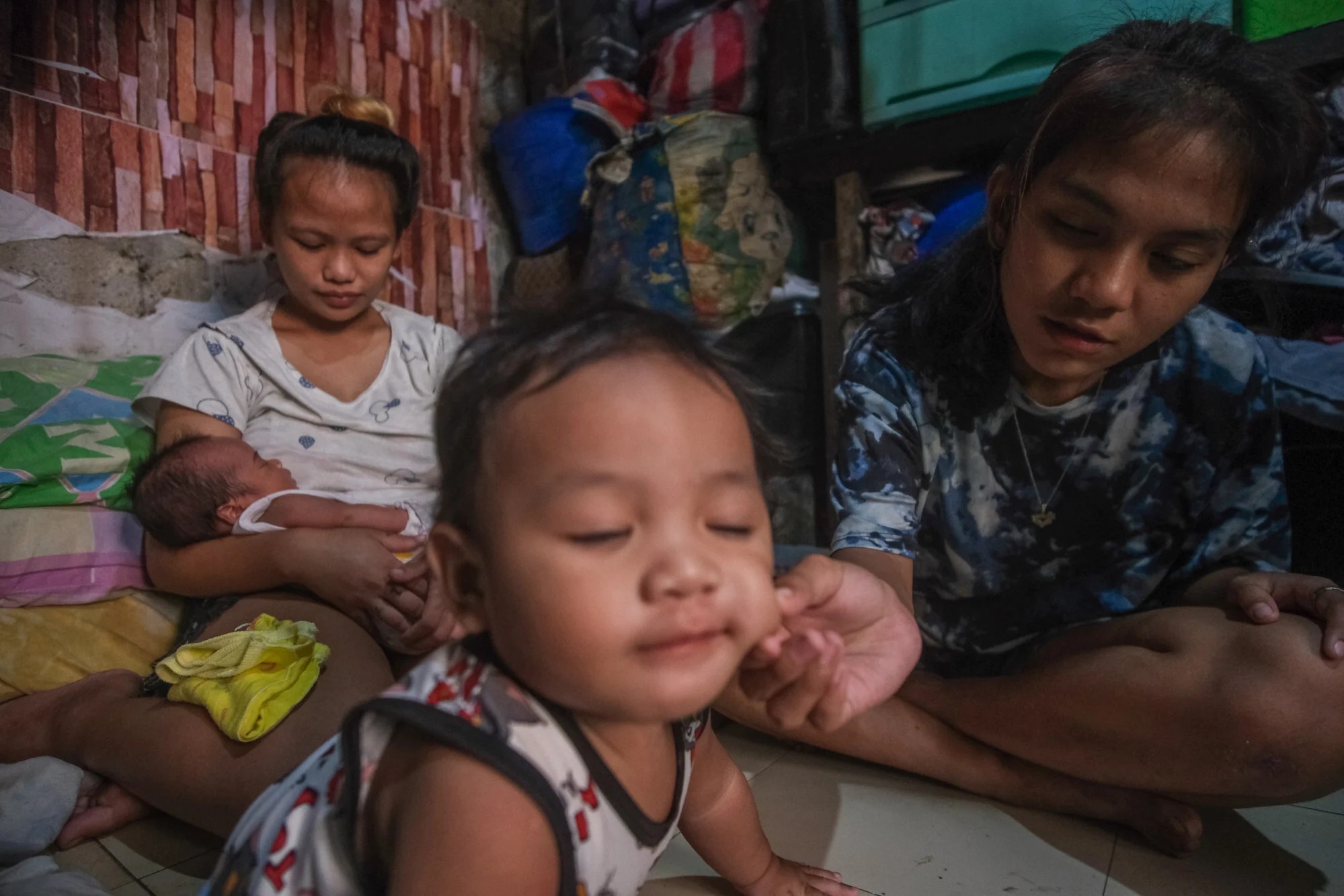 trẻ vị thành niên sinh con ảnh 1 tre vi thanh nien sinh con anh 1