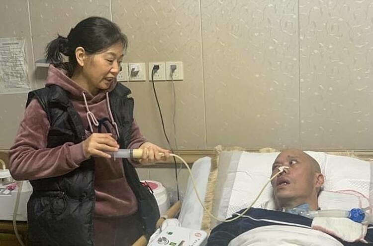 nhay mua ben giuong benh chong anh 2