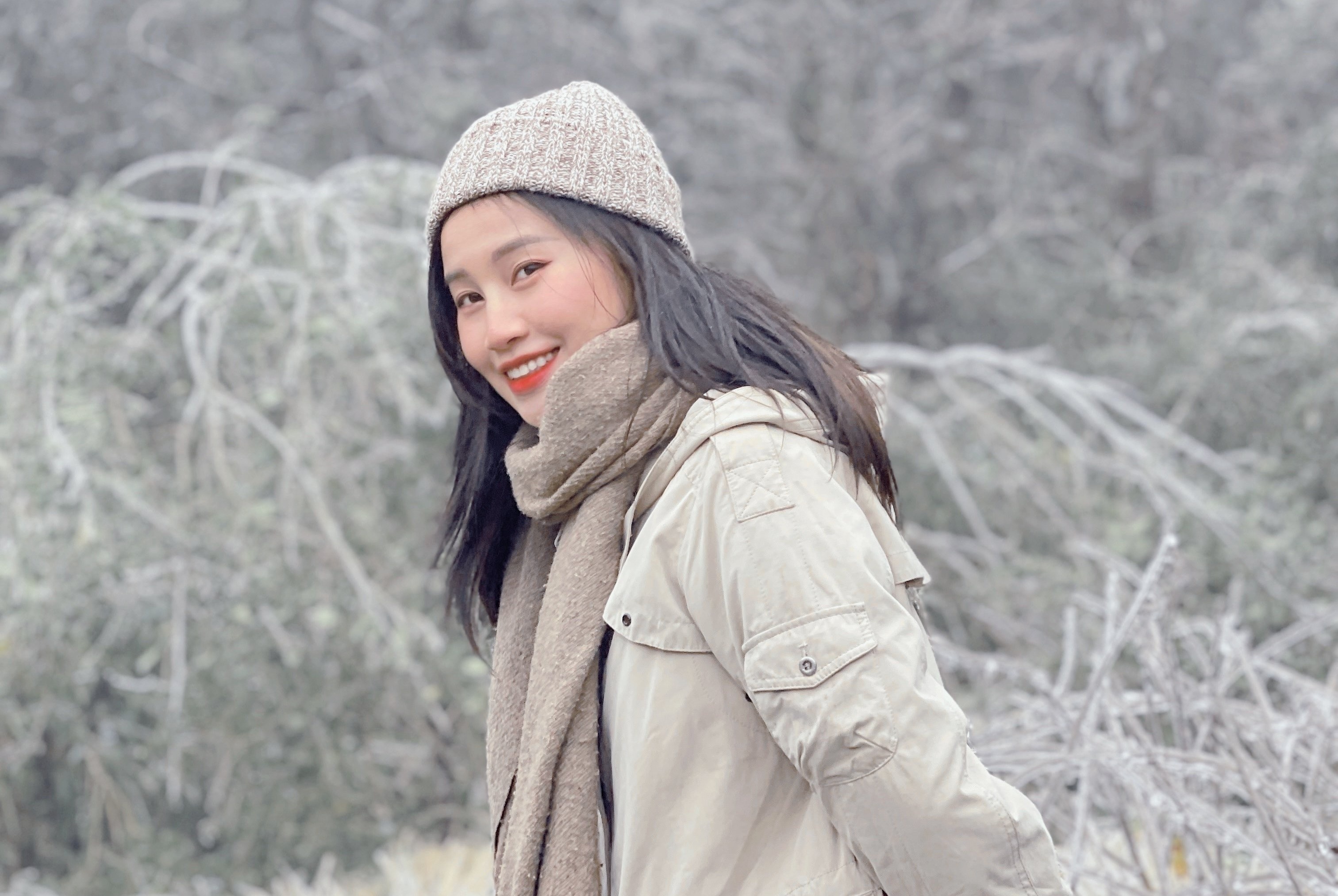 Gioi tre do ve Mau Son, Phia Oac san bang gia hinh anh