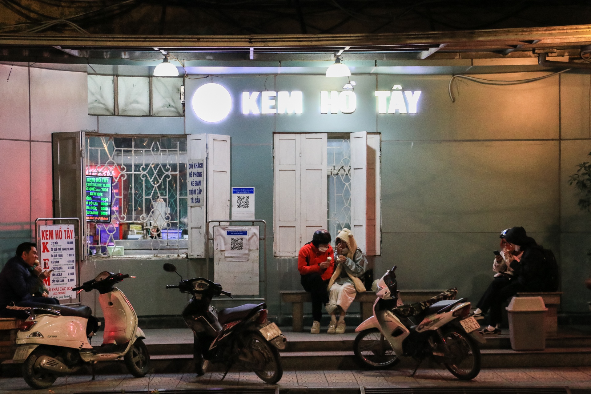 gioi tre an kem mua dong anh 11