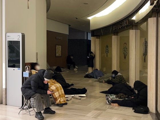 xep hang mua do hieu o Han Quoc anh 2