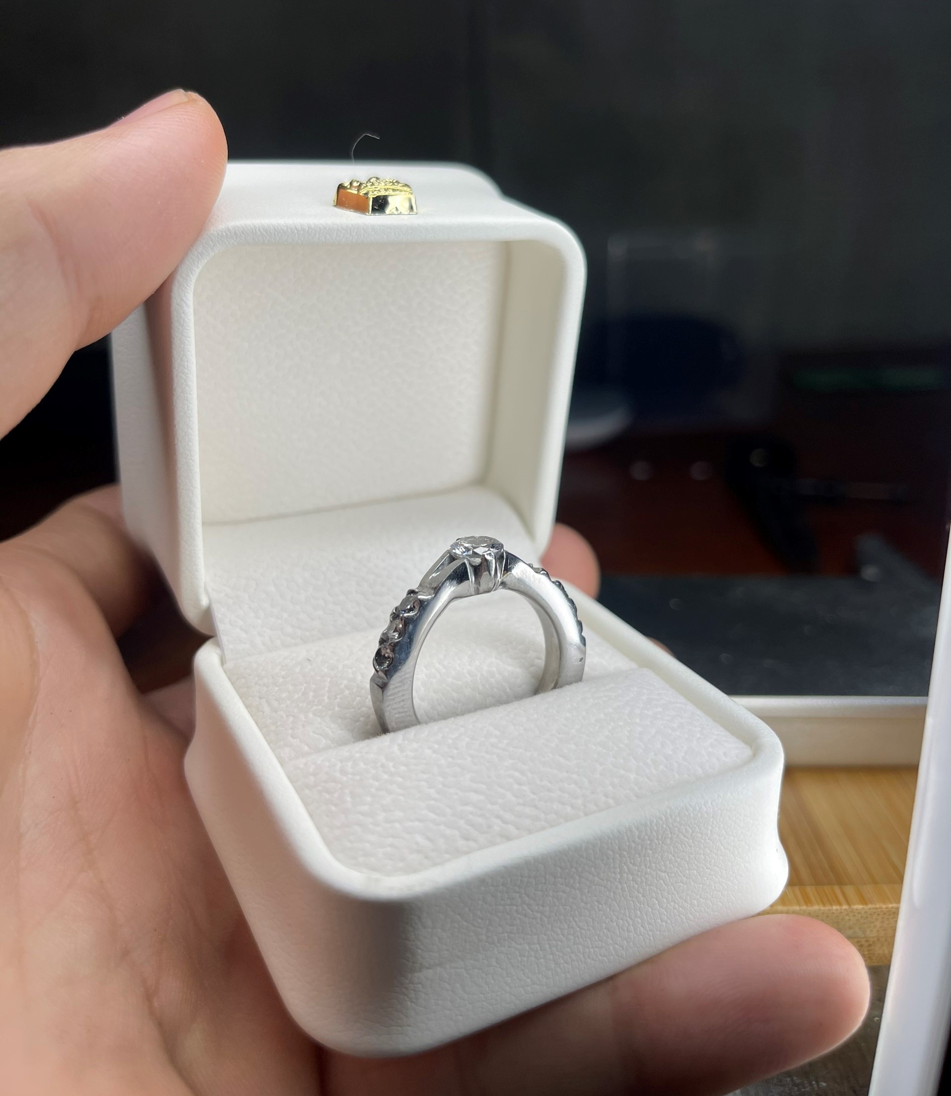 chế tác trang sức từ ống nước ảnh 10 che tac trang suc tu ong nuoc anh 10