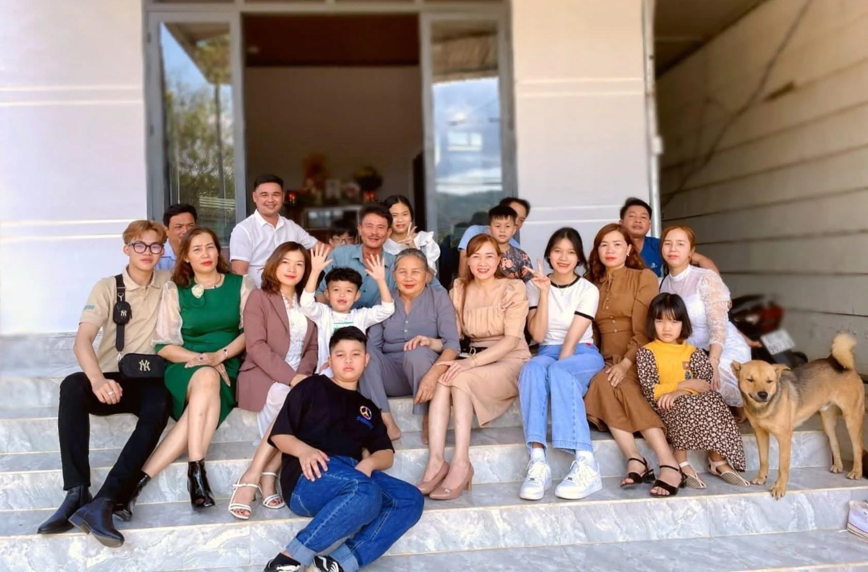 ban di chuc cua bo anh 4