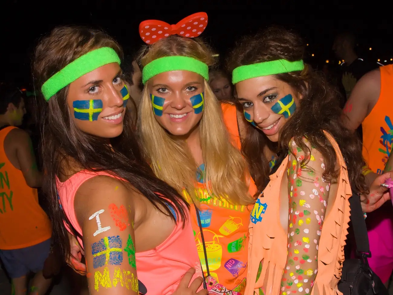 Thai Lan to chuc Tiec trang tron anh 5