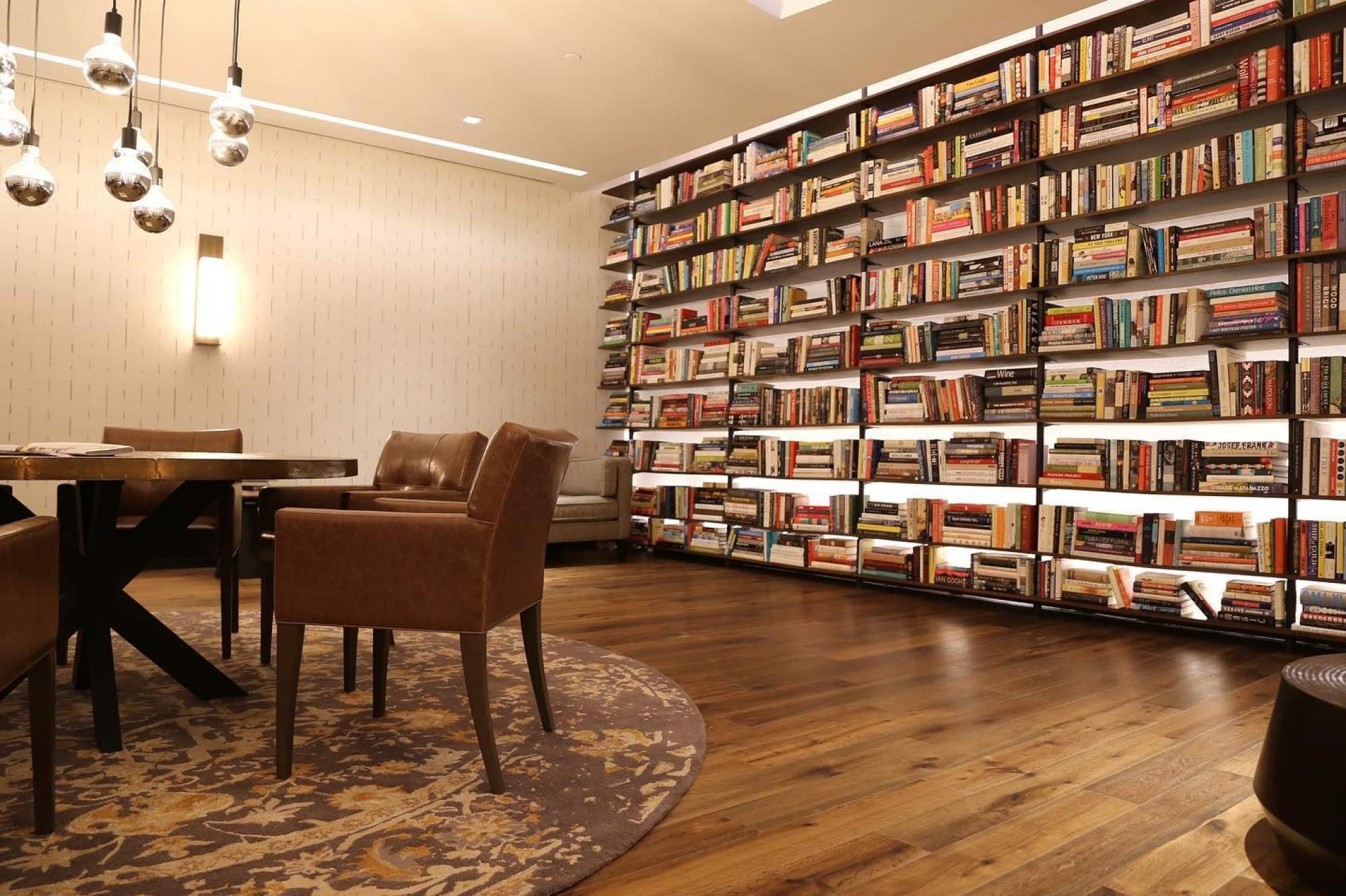 vo chong cuu cong chua Nhat Ban anh 3