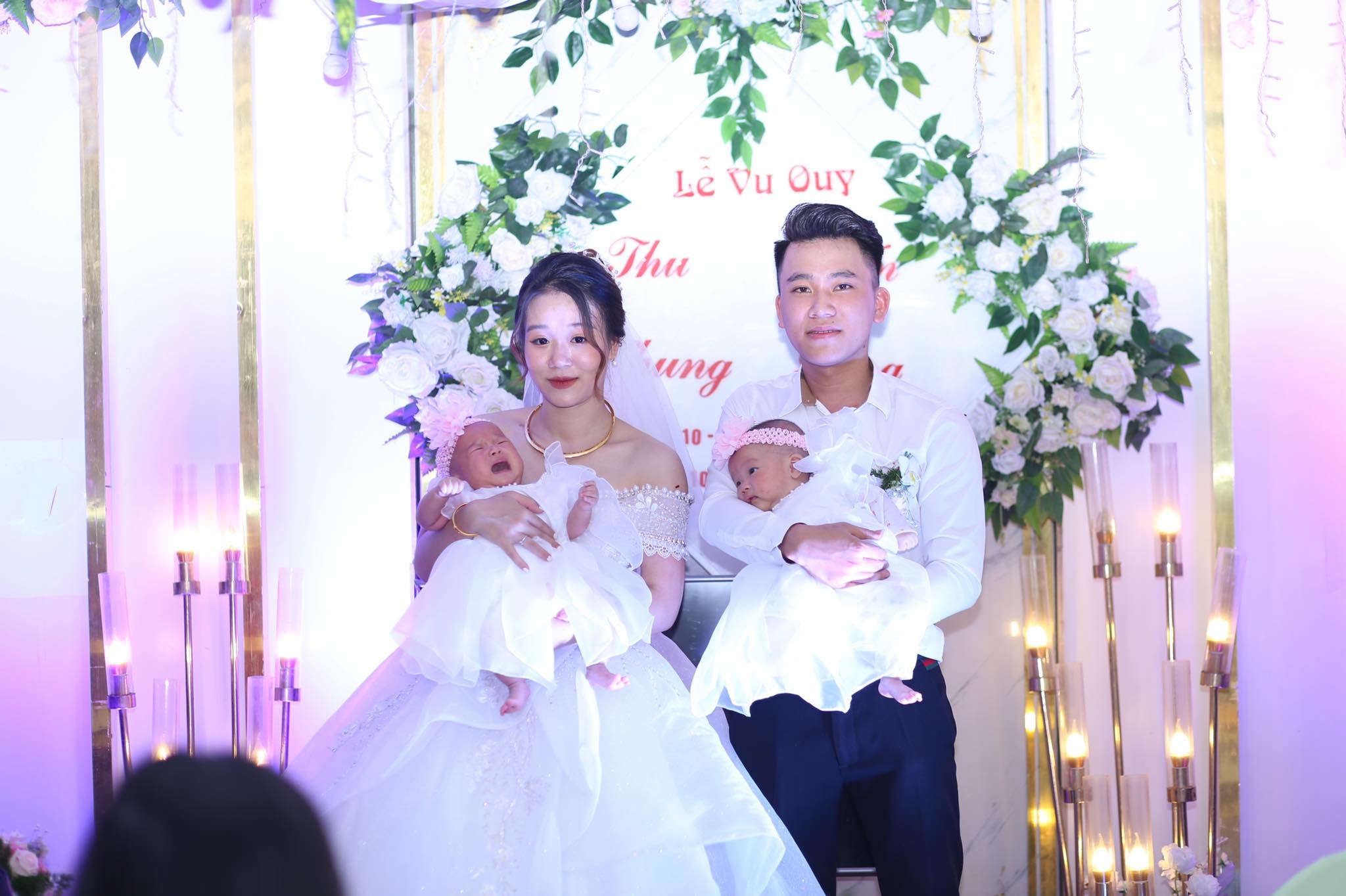 co 2 con truoc khi cuoi anh 1