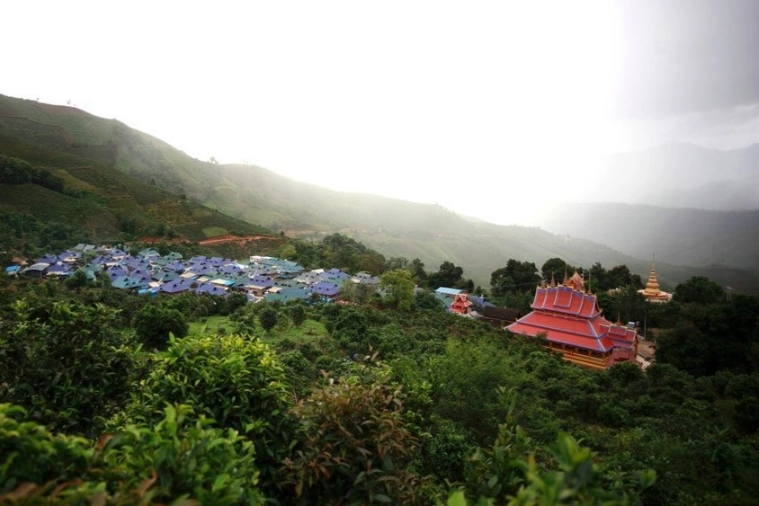 Ngoi lang Trung Quoc giau len nhanh chong hinh anh