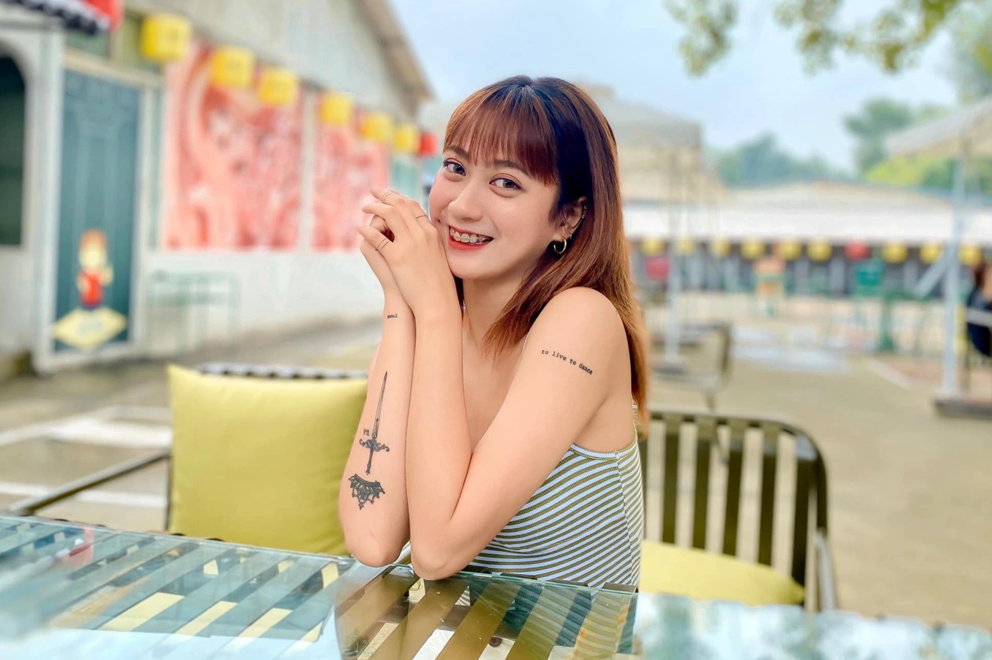 Co gai tre nhat cua tuyen dancesport Viet Nam hinh anh