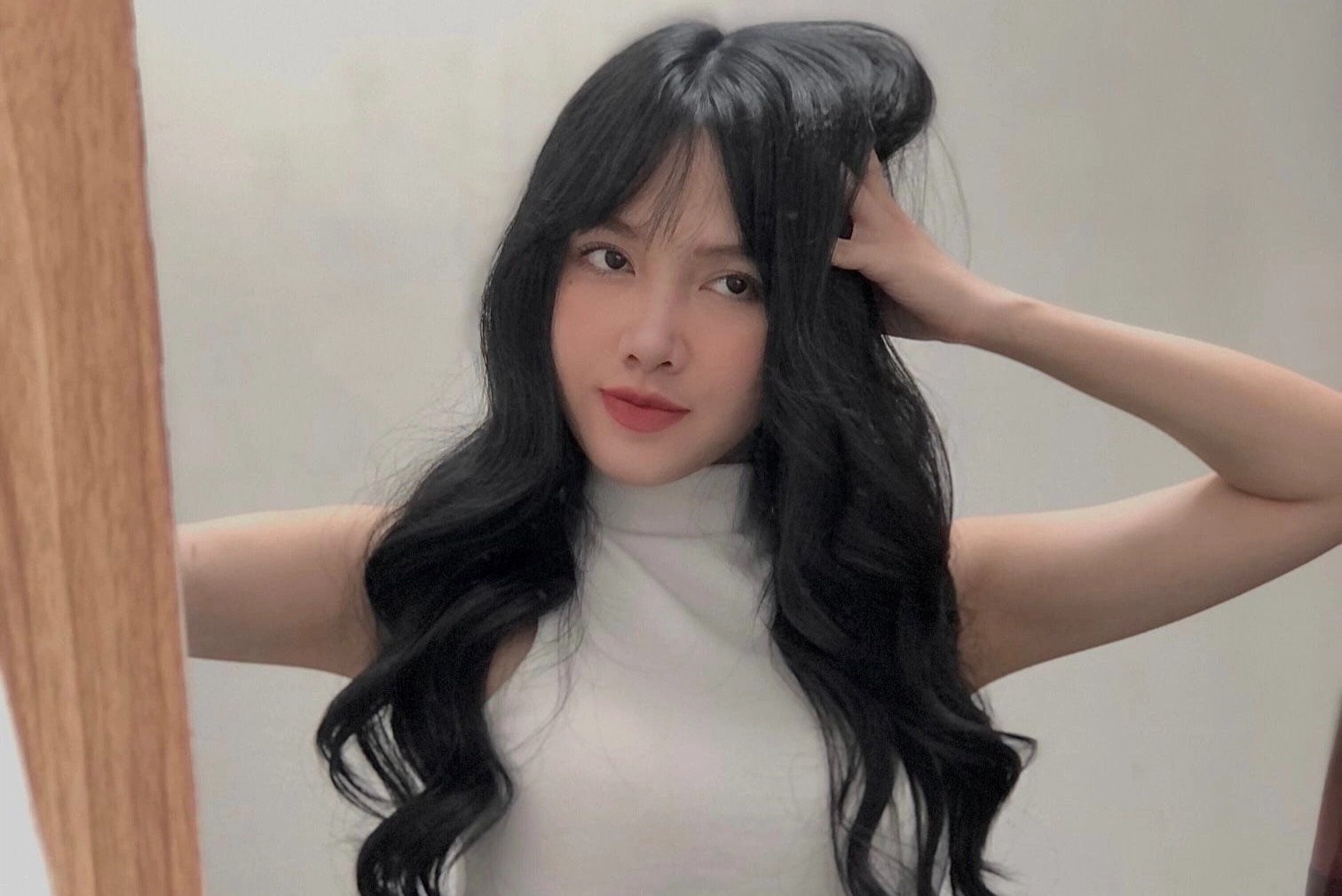 Ban gai bang tuoi cua Nham Manh Dung hinh anh