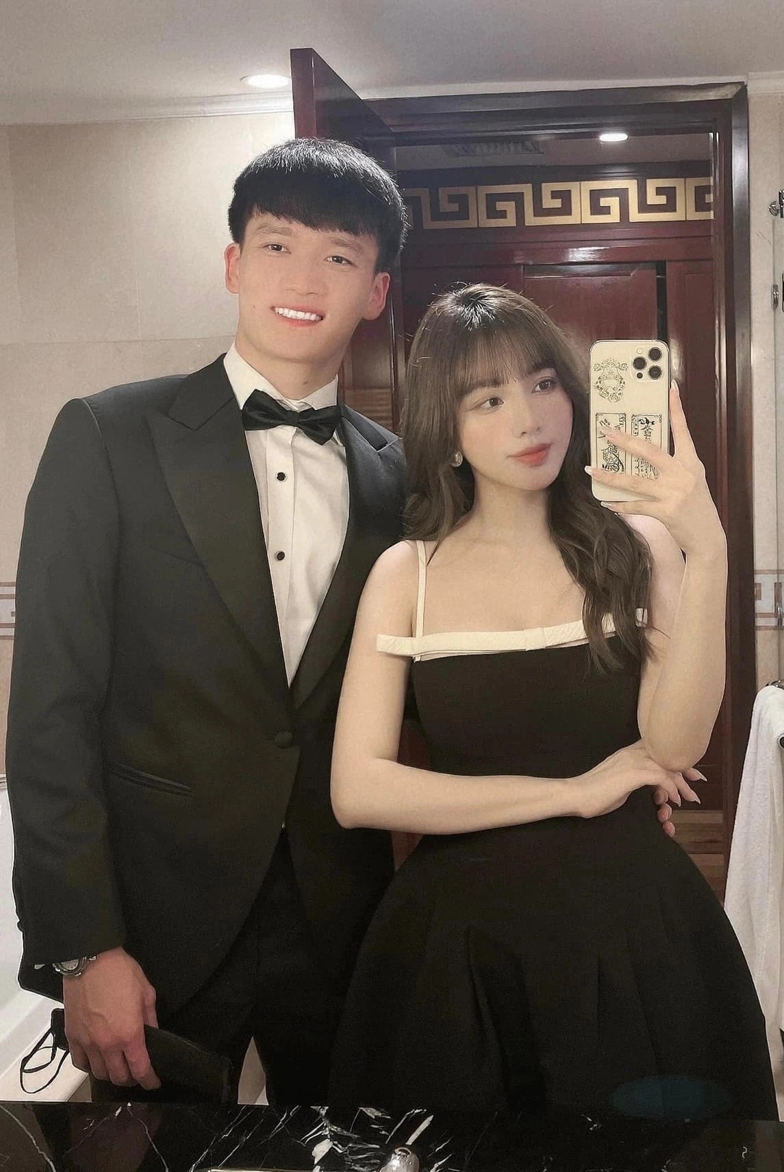 cau thu yeu ban gai hon tuoi anh 3