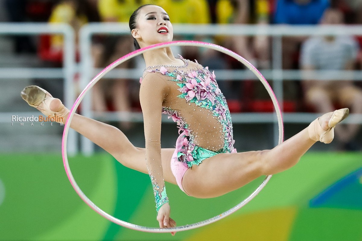 Nu than the duc nhip dieu Han Quoc thong bao ket hon hinh anh