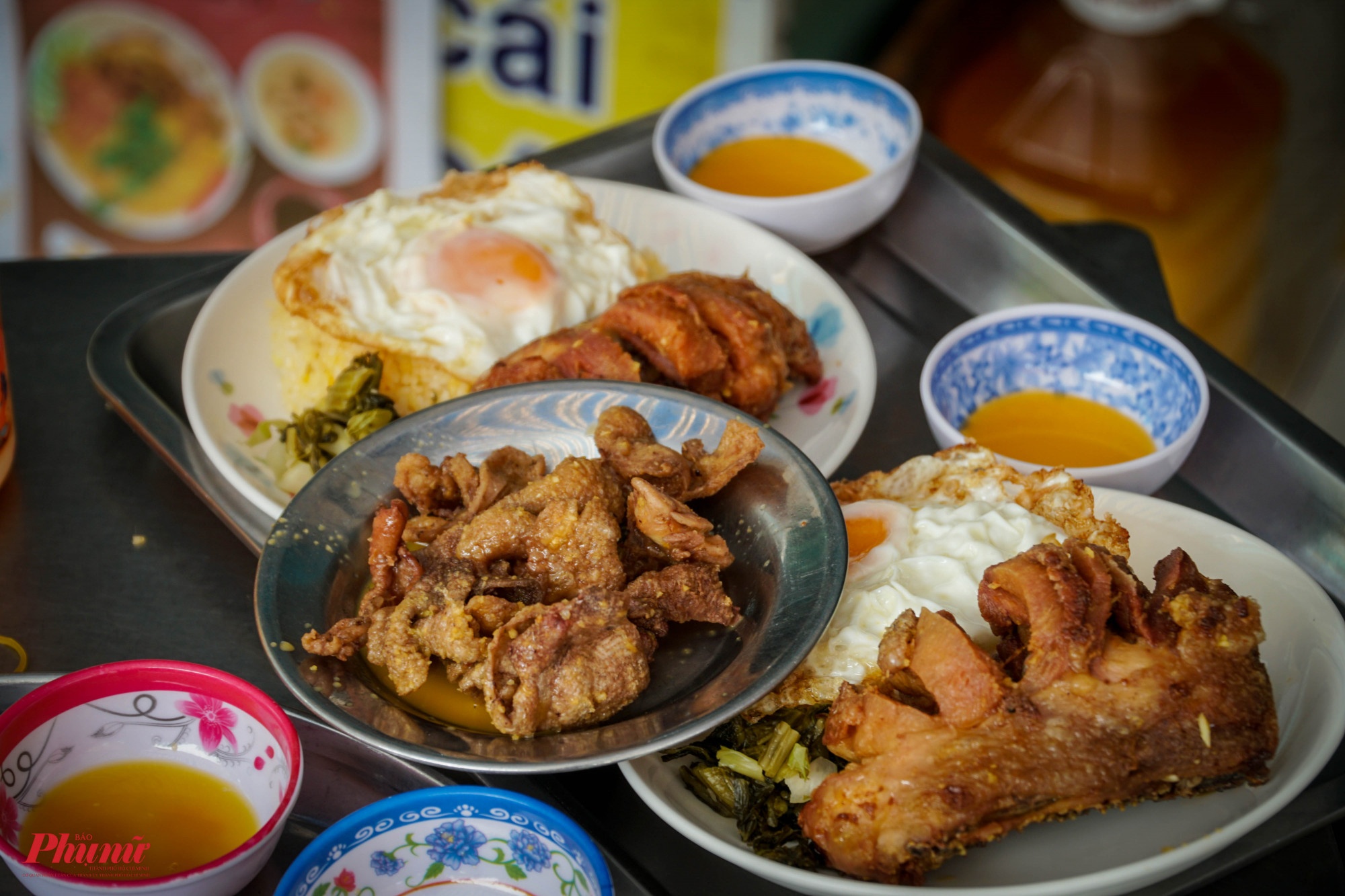 Com ga ngon an o dau anh 3