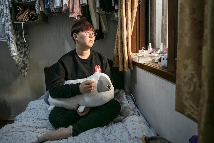 Ngay cang nhieu nguoi tre Han Quoc pha san hinh anh