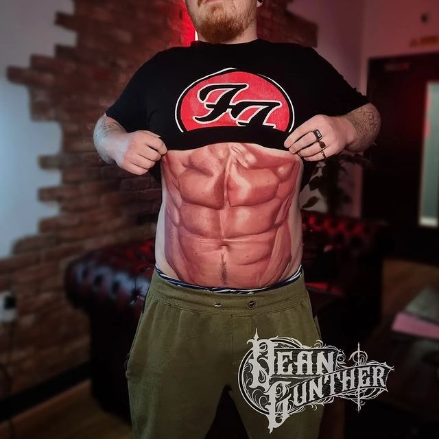 xăm hình giày lên chân ảnh 3 xam hinh giay len chan anh 3