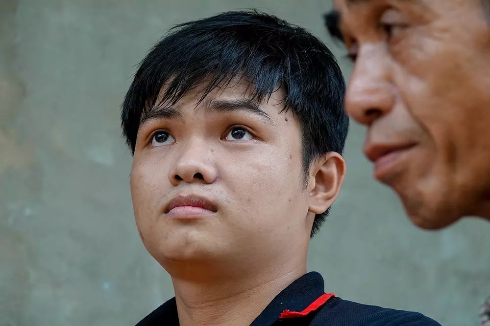cha cõng con 12 năm đi học ảnh 3 cha cong con 12 nam di hoc anh 3