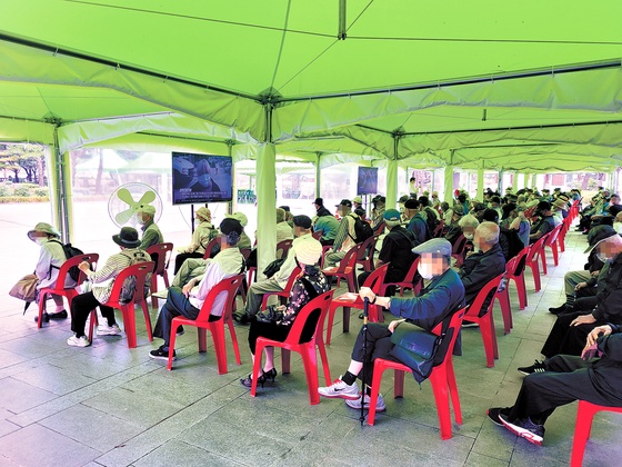 nguoi gia ngheo Han Quoc anh 1