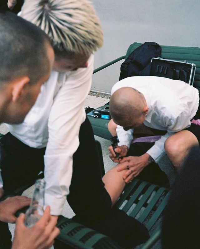 xam hinh o dam cuoi anh 2