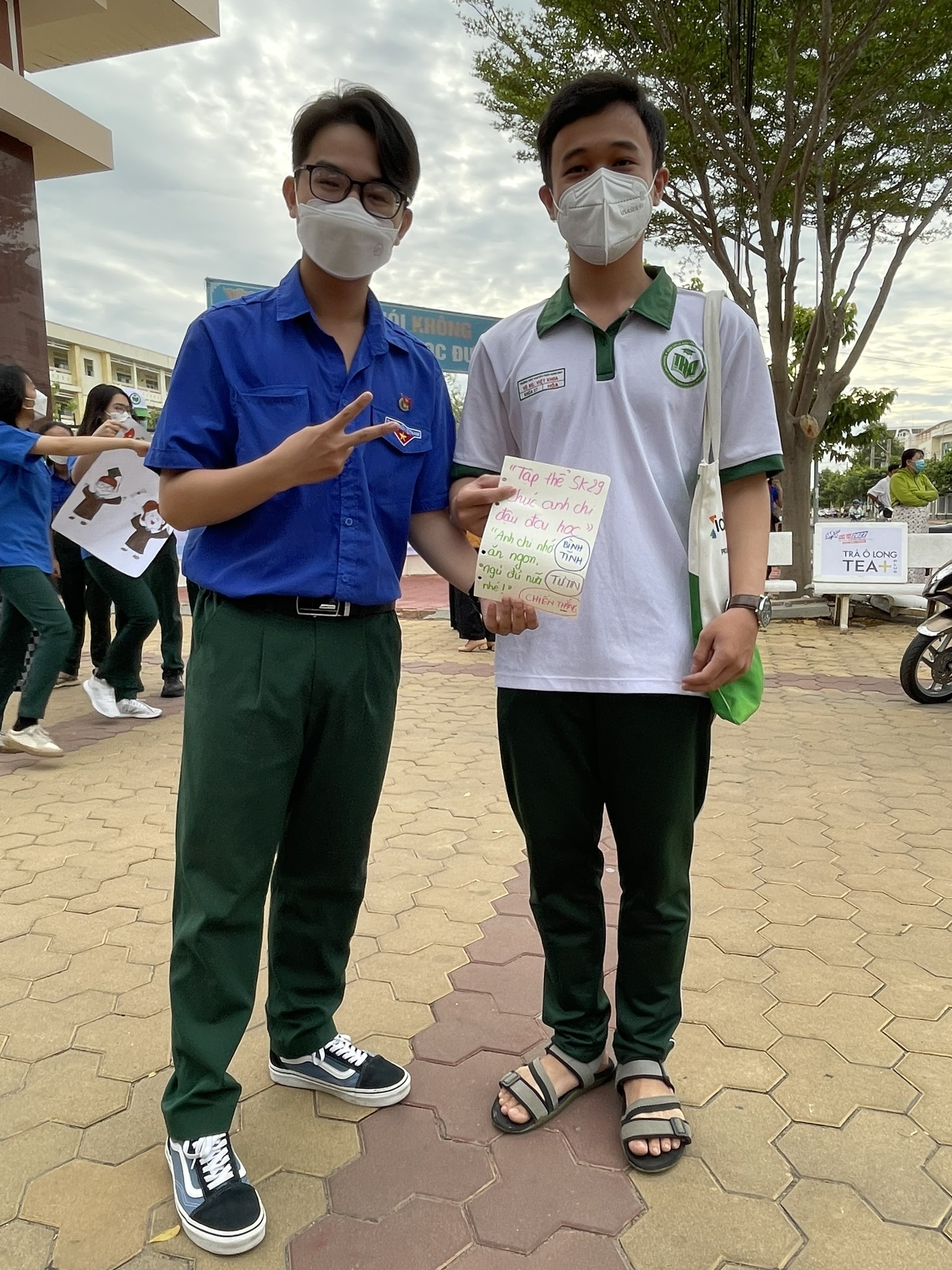 cổ vũ thi tốt nghiệp THPT ảnh 5 co vu thi tot nghiep THPT anh 5