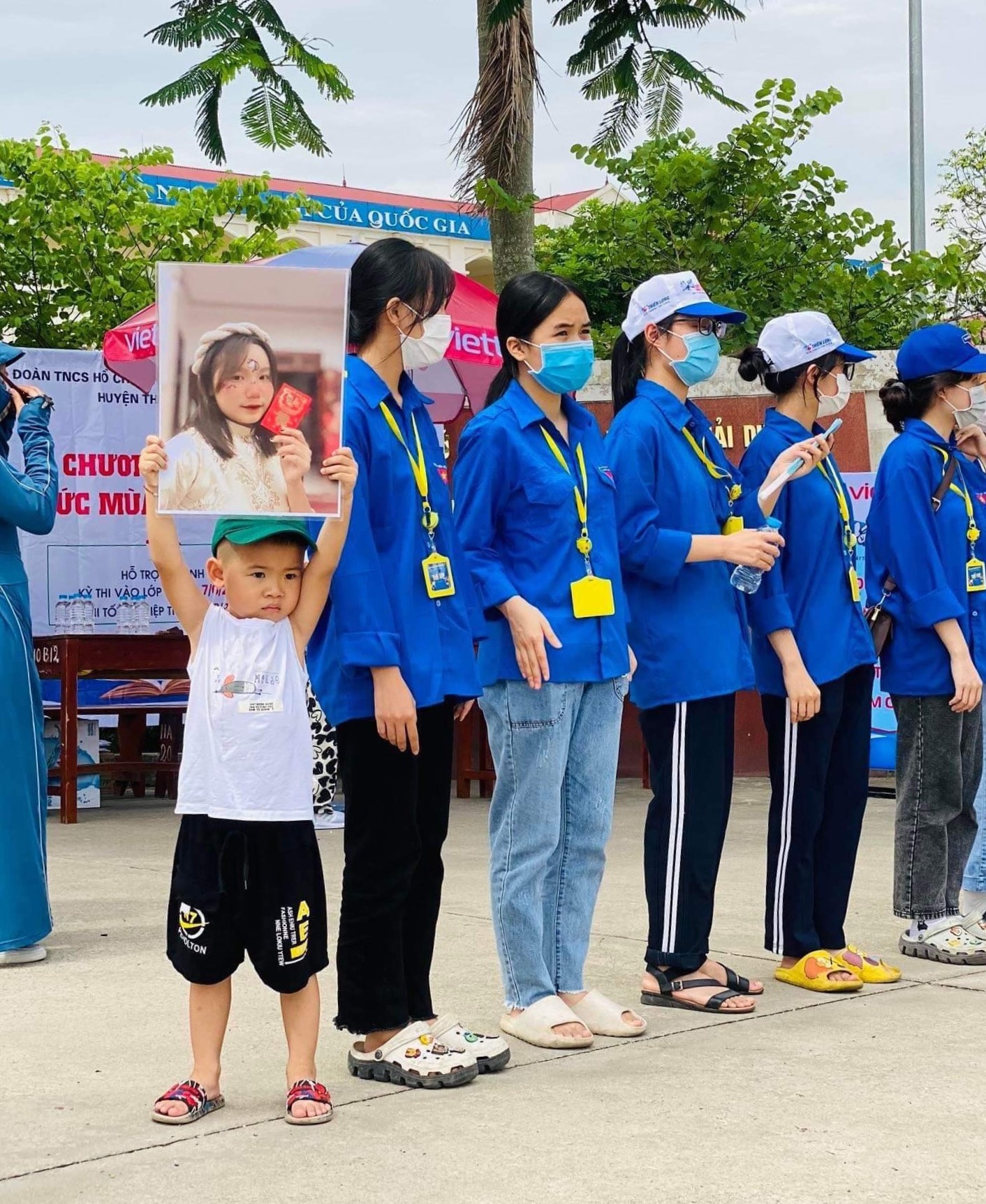 co vu thi tot nghiep THPT anh 1