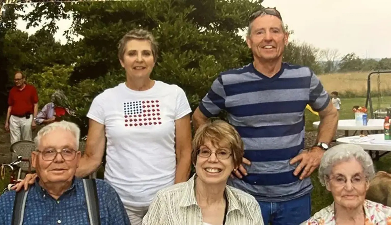 vo chong bang tuoi ket hon 79 nam anh 2