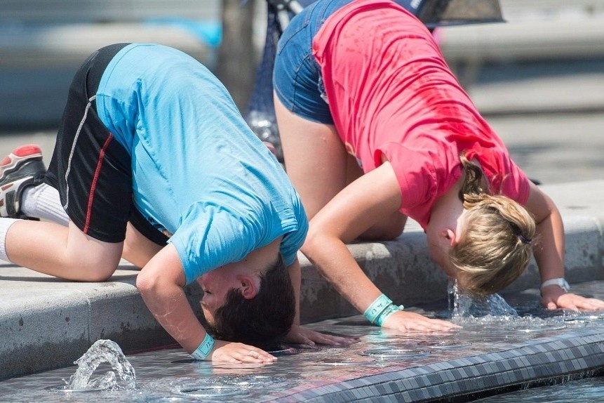 Nhieu thanh pho chau Au quyet khong dung dieu hoa de giai nhiet hinh anh