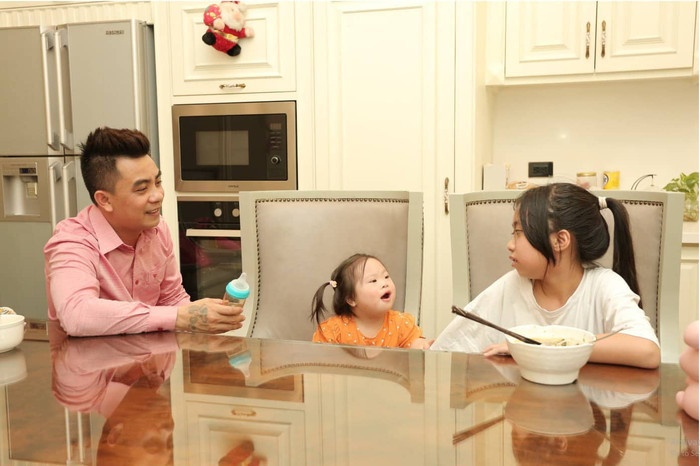 bo don than nuoi 2 con anh 3