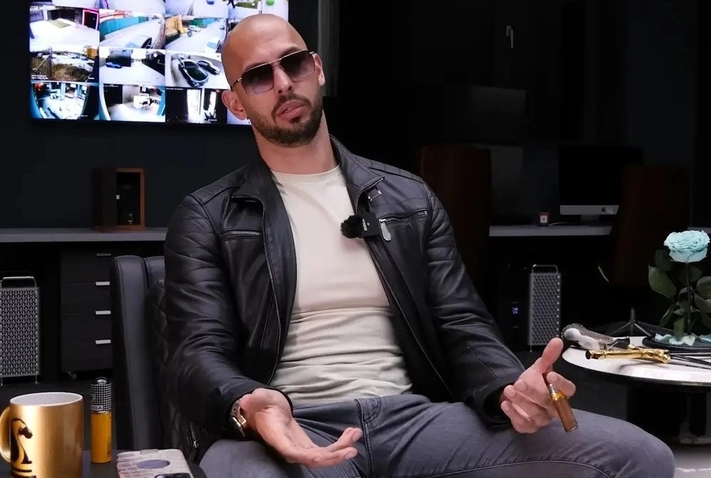 Ai tiep tay cho nguoi dan ong dang so nhat TikTok hinh anh