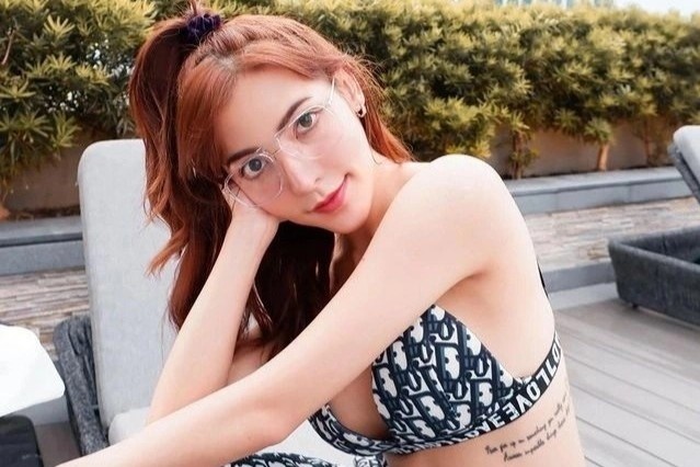 Vo boc hao nhoang cua YouTuber lua dao 55 trieu USD hinh anh