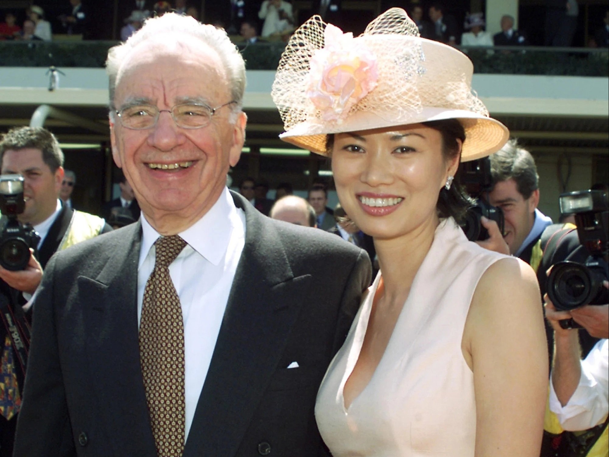 con gai Rupert Murdoch anh 1