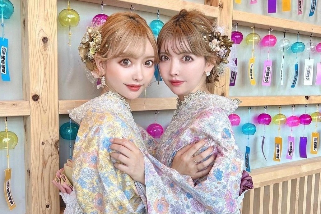 Cap song sinh Nhat Ban sua mat de 'khong ai dep hon' nguoi con lai hinh anh